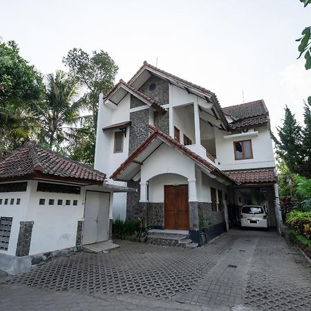 Super Oyo 1778 Omah Duwet Hotell Beran Kidul Exteriör bild