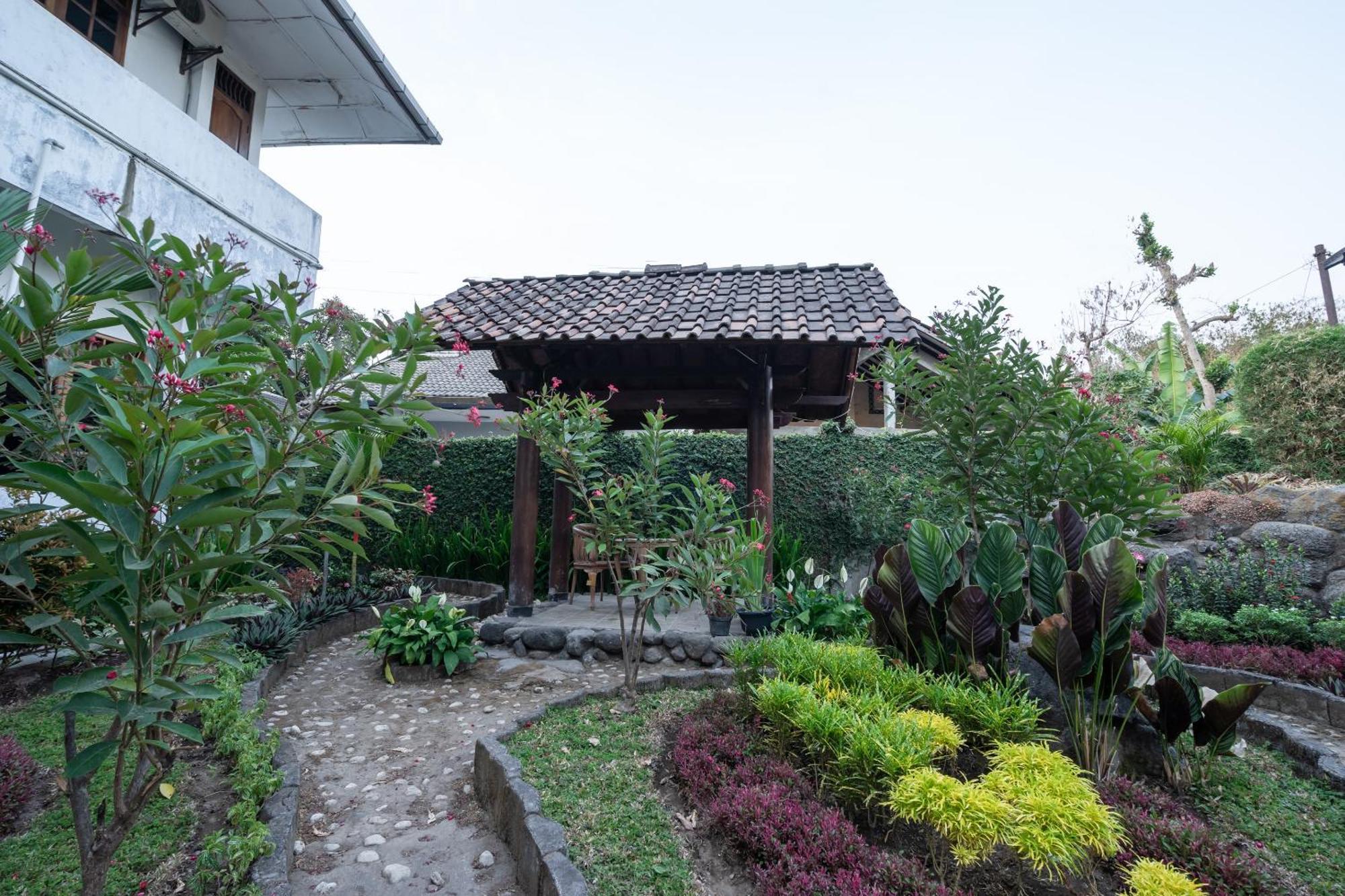 Super Oyo 1778 Omah Duwet Hotell Beran Kidul Exteriör bild